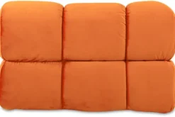 Hocker Delight