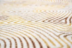 Vloerkleed Yellow Hippy 9799 Coral | Louis de Poortere